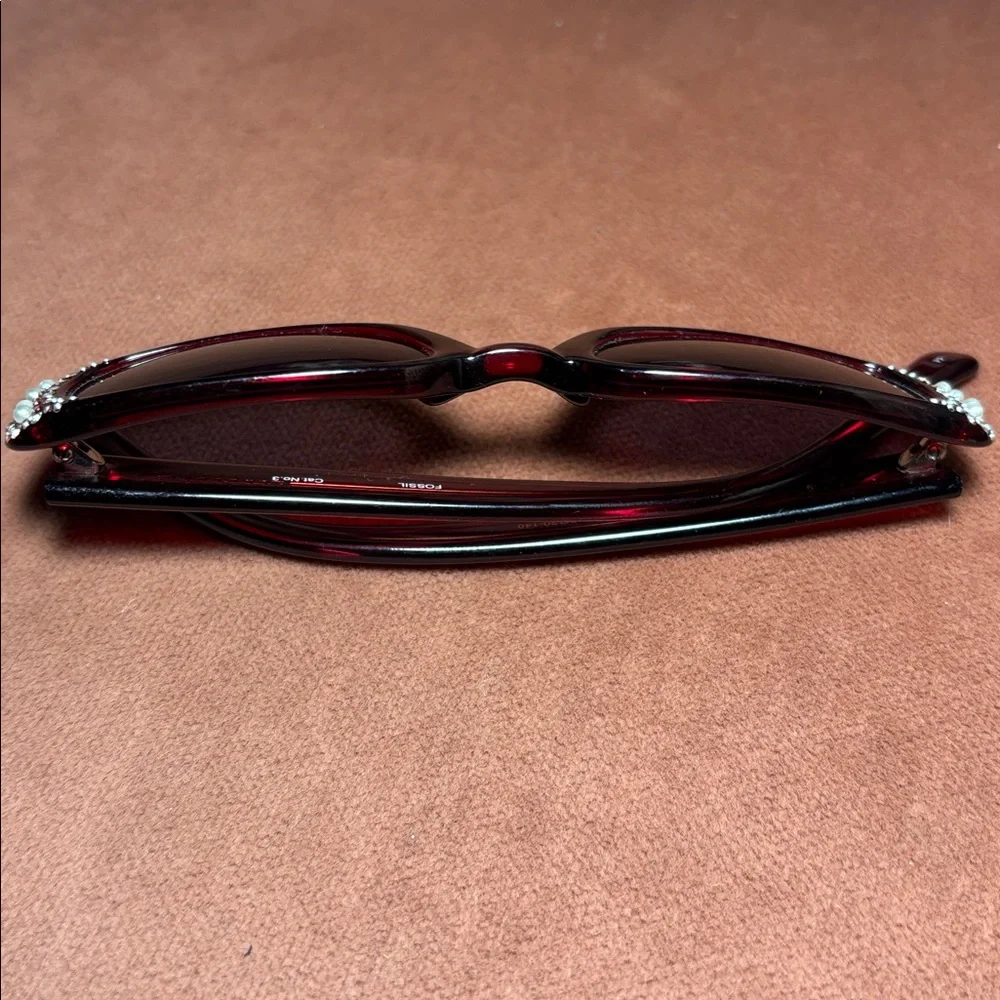 Vintage Fossil Red dazzle small frame y2k style sunglasses iconic statement